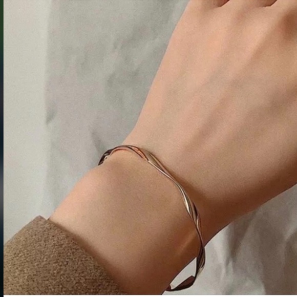 Anthro Anya Minimalist Twist Open Adjustable Rose Gold Simple Cuff Bracelet - Picture 2 of 3